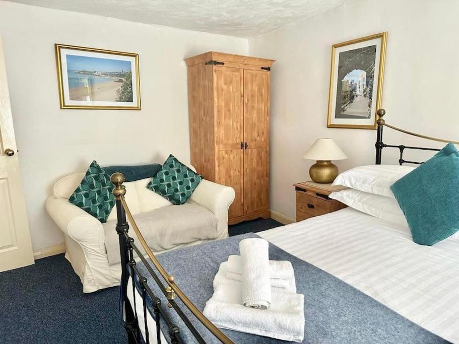 Ship Cottage Tenby Beach 50M מראה חיצוני תמונה