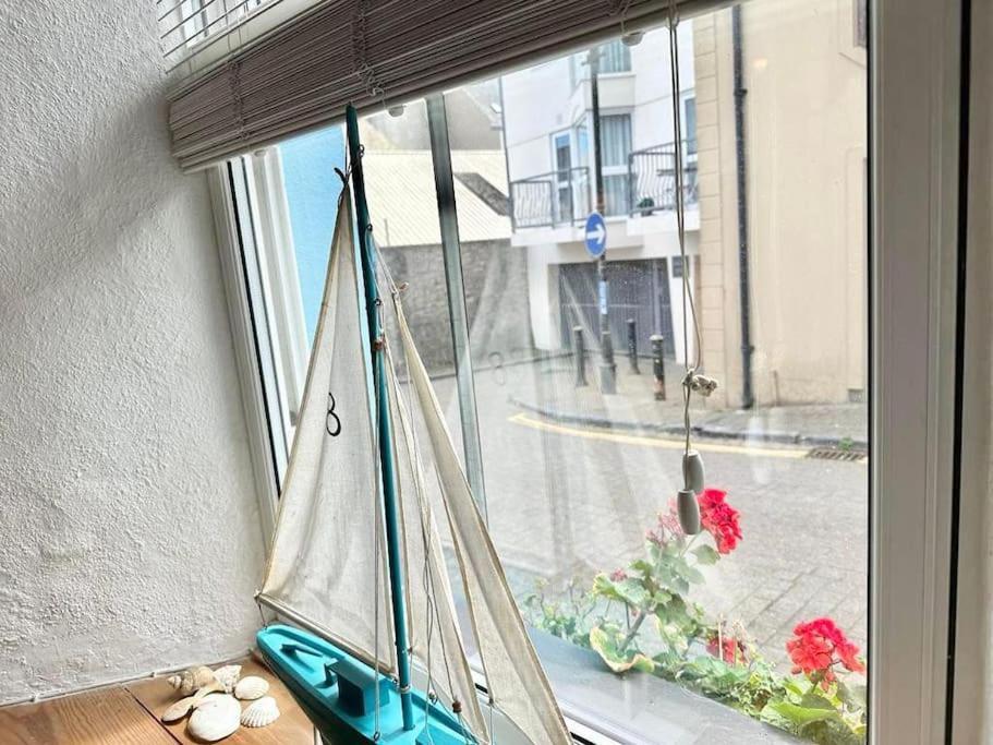Ship Cottage Tenby Beach 50M מראה חיצוני תמונה