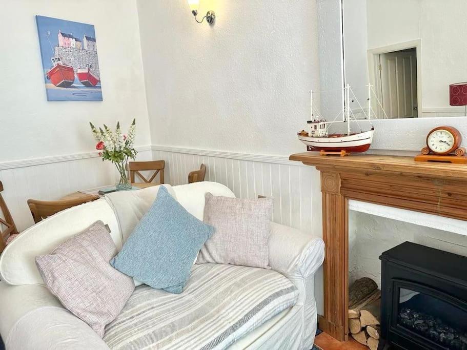Ship Cottage Tenby Beach 50M מראה חיצוני תמונה